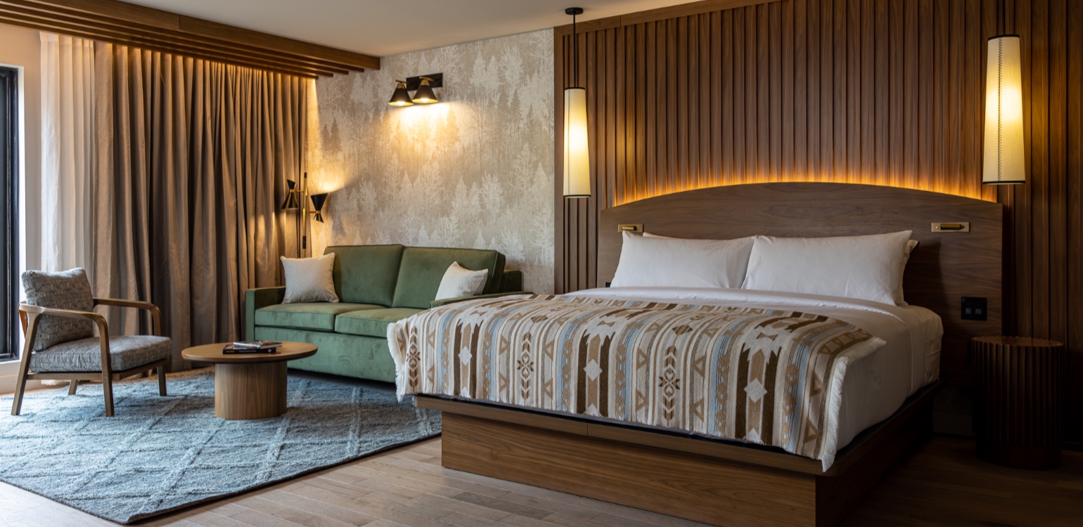 Junior King Deluxe Suite