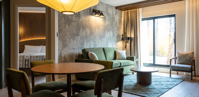 Section Deluxe - Suites (2) 12